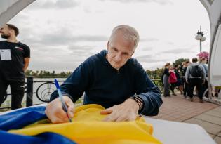 Run for Freedom 2026: реєстрація на благодійний забіг KSE за участі Тімоті Снайдера