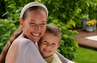 Катерина Осадча зворушливо привітала сина з 5-річчям – відео