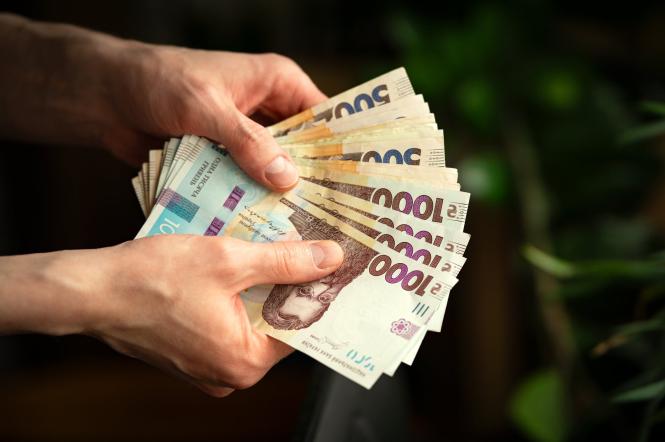 Що зміниться в Україні з 1 вересня: подвійні стипендії, нова банкнота та умови бронювання