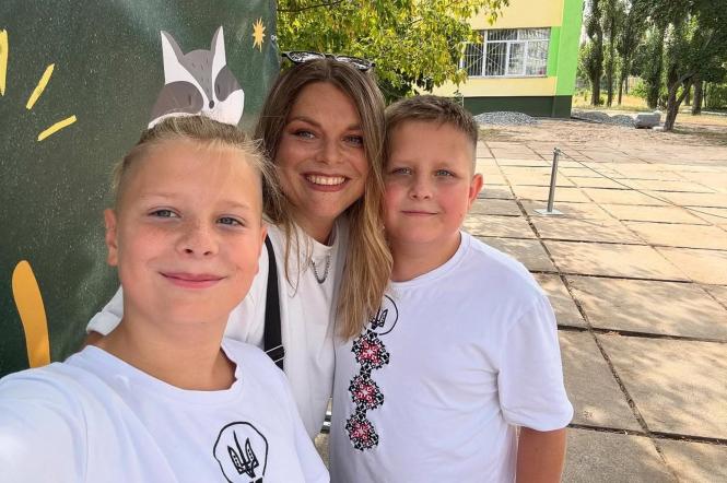 Неля Шовкопляс пояснила, чому її сини-двійнята навчаються у різних школах