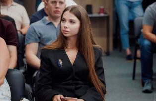 Хто така «Муза» з плівок НАБУ: що відомо про Єлизавету Івахненко