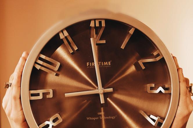Коли перехід на зимовий час у 2026: точна дата переведення годинників