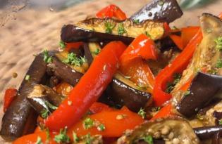 Салат із баклажанів: простий рецепт із солодким перцем і пікантною заправкою