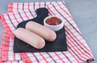 Домашняя колбаса из простых продуктов: рецепт нежной «лечебной» колбасы в домашних условиях
