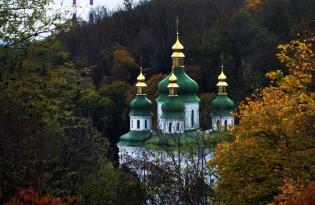 Церковный праздник 20 октября: великомученик Артемий и запрет вытряхивать подушки
