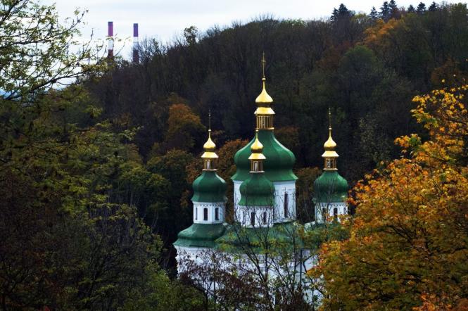 Церковне свято 20 жовтня: великомученик Артемій і заборона витрушувати подушки