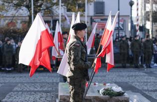 Закордонного паспорта може бути замало: Польща планує змінити правила в’їзду