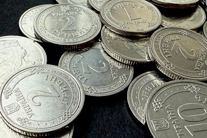 Из-за каких покупок можно лишиться субсидии на коммунальные услуги: что проверяет Пенсионный фонд