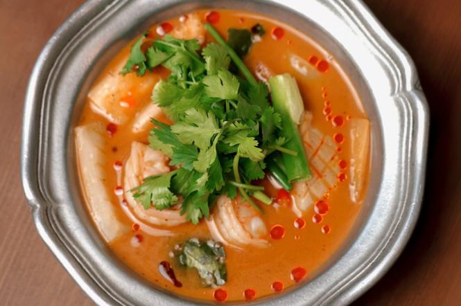 Рецепт Том Яму з креветками та кокосовим молоком: ароматний тайський суп удома