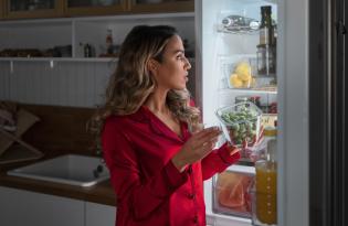 Як зберігати продукти під час відключень світла: що варто зробити заздалегідь