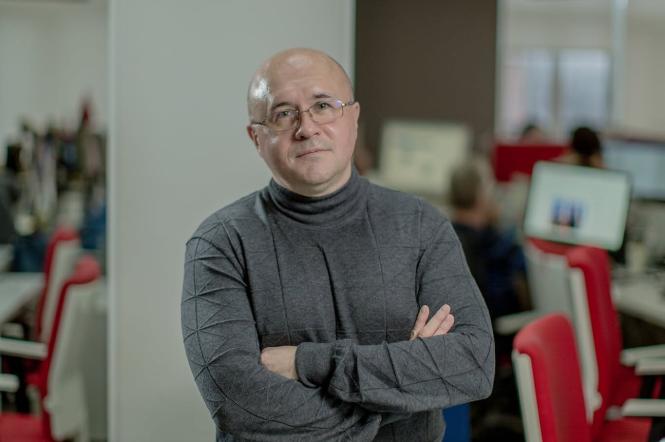 Випусковий редактор ТСН Василь Костюк розповів про роботу команди, яка інформує мільйони українців