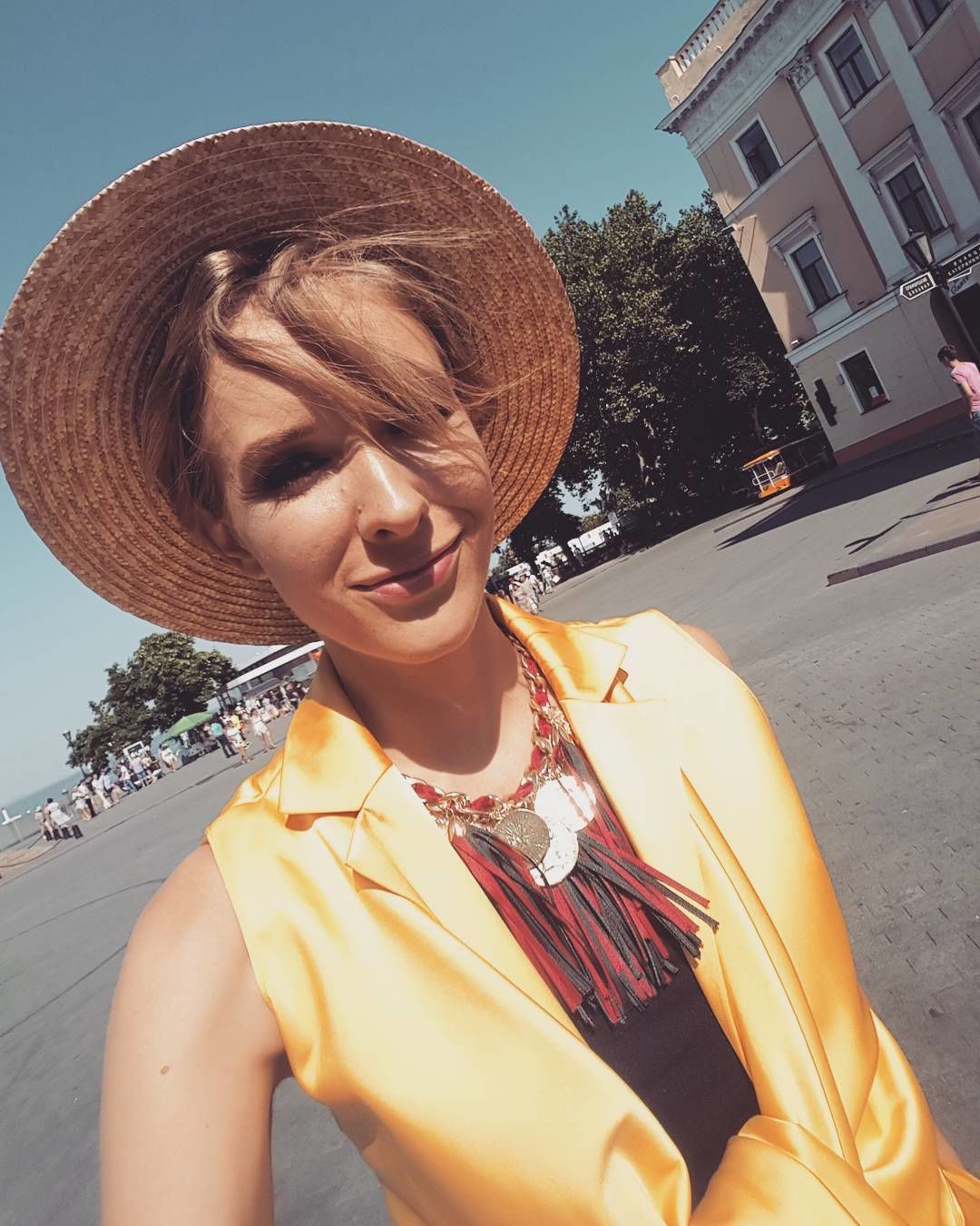 Odessa Holiday Fashion Week: Катя Осадча з'явилася у сонячній сукні, світське життя, молоді українські дизайнери