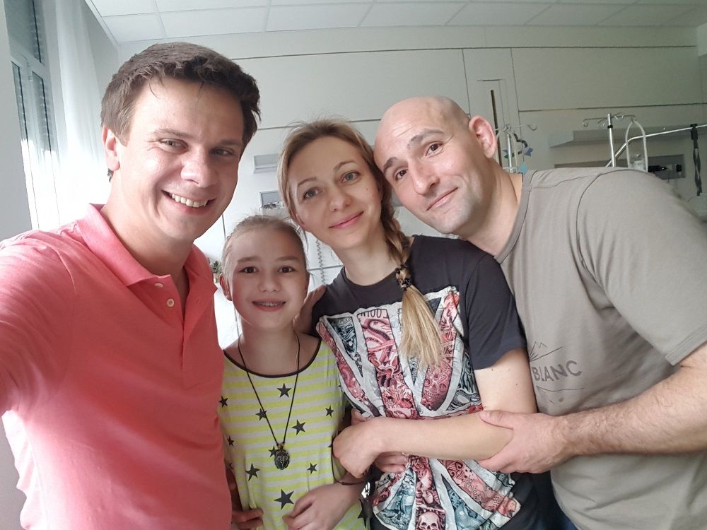 Дмитро Комаров зібрав 87 тис. євро на лікування 12-річної Каті Ричкової в Італії