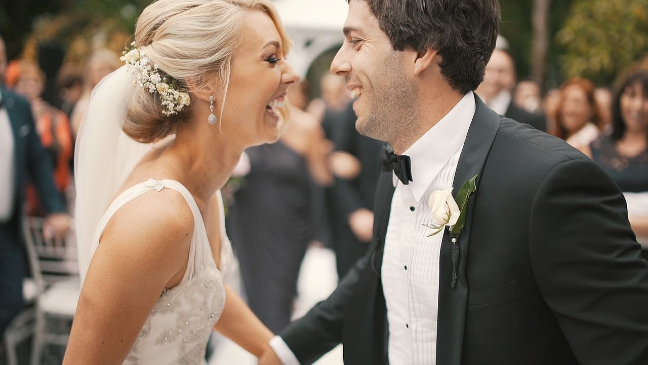 Весільні традиції: 10 найбільш дивних весільних обрядів