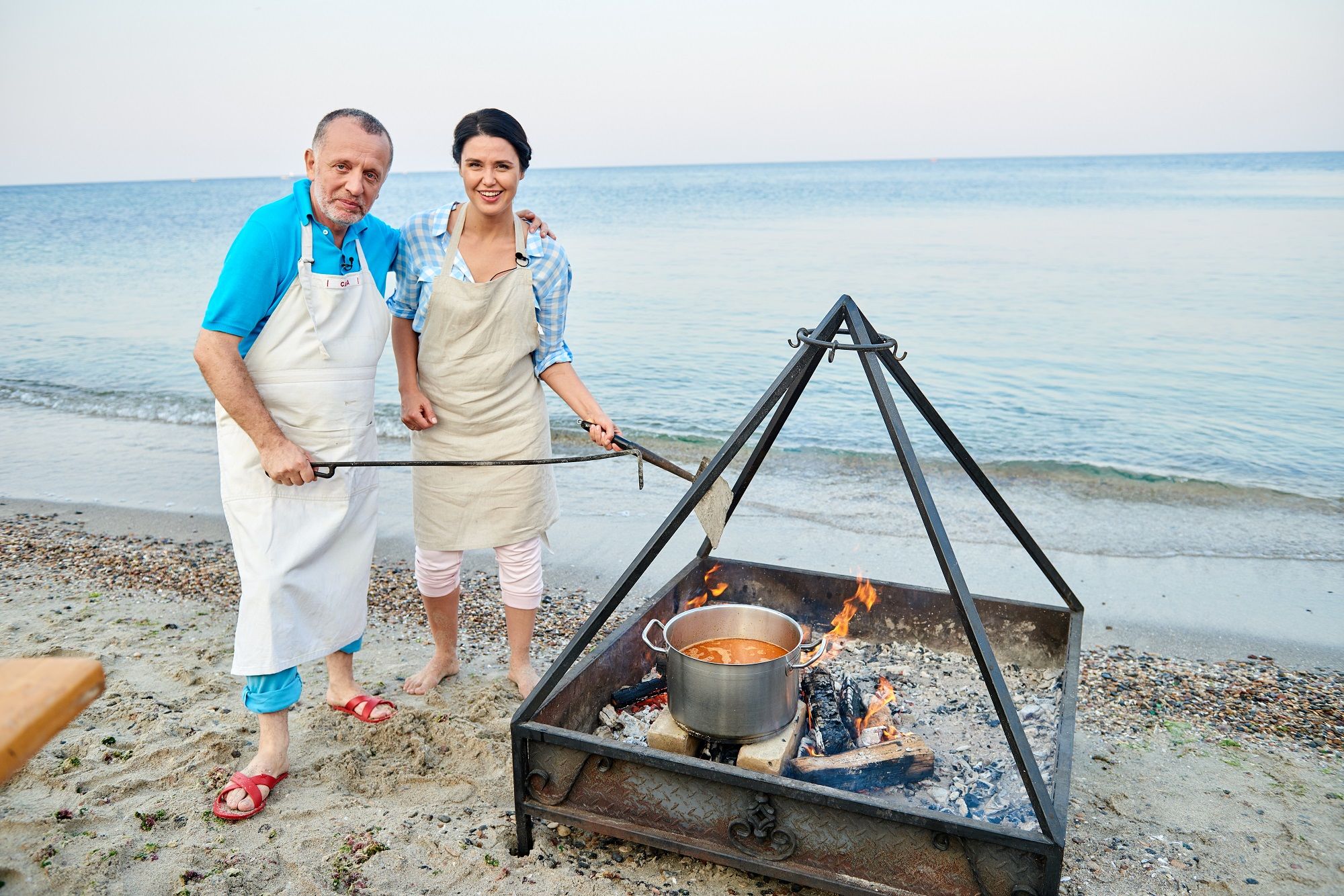 Савва Лібкін та Люда Барбір приготують знаменитий французький суп Буйабес по-українськи