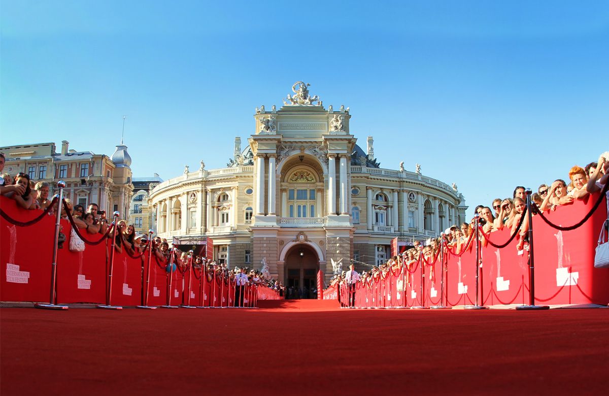 Одеський кінофестиваль -  міжнароджна та націнальна конкурсні програми 