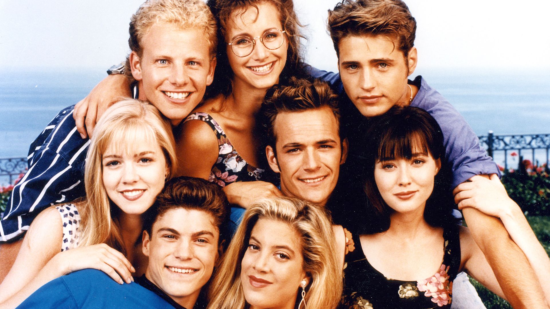У нових серіях  Беверлі-Гіллз 90210 знімуться ті самі актори
