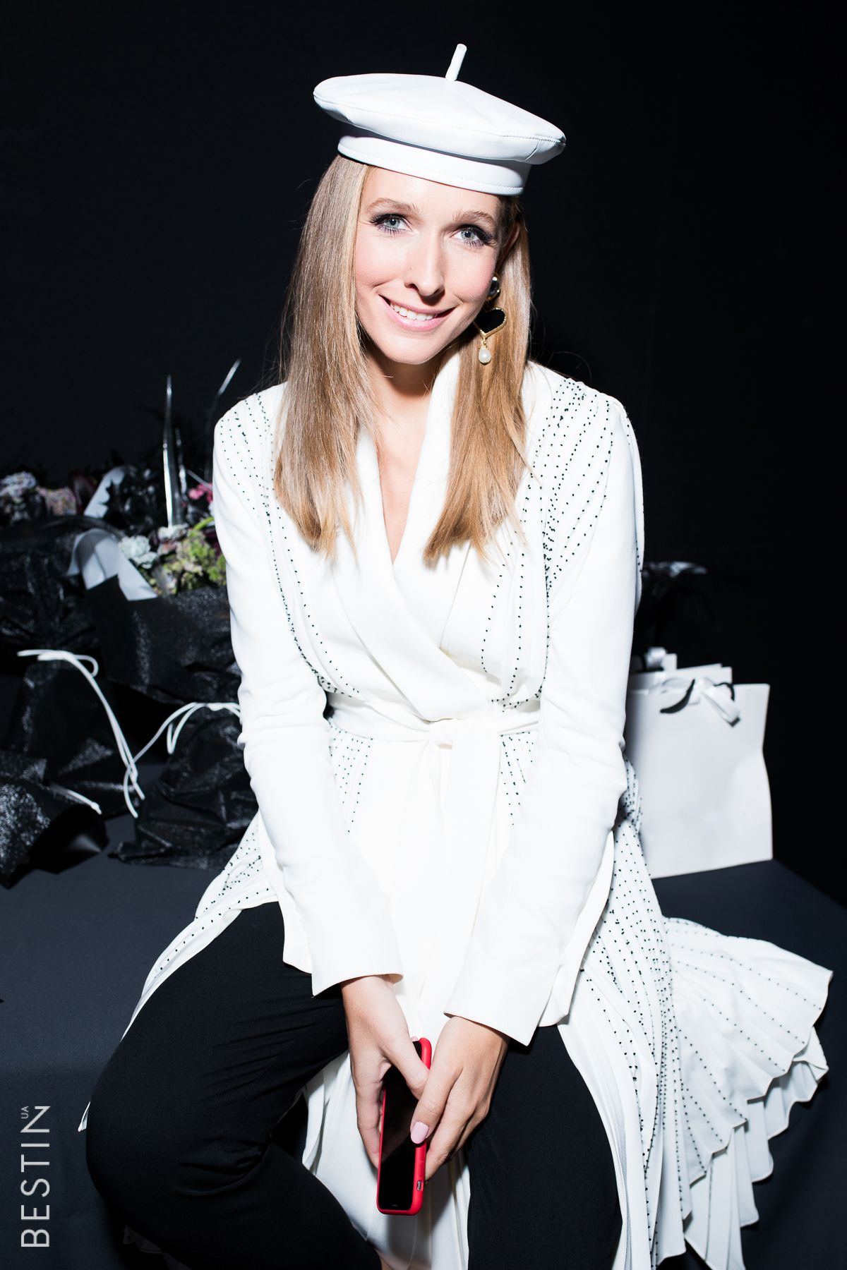 Катя Осадча зустріла Новий рік 2019 у розкішній сукні від українського дизайнера