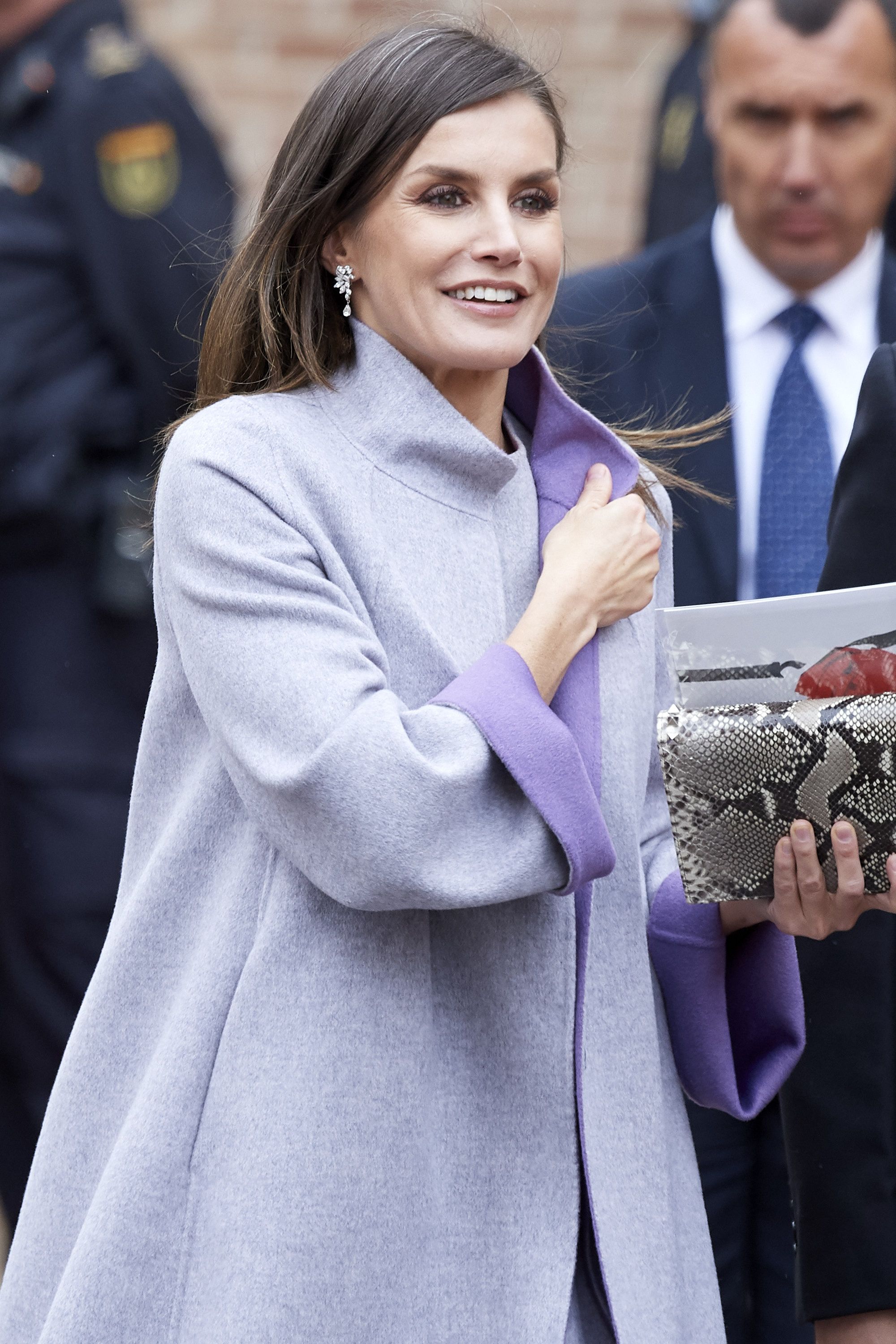Леді-весна: Іспанська королева зачарувала лавандовим образом