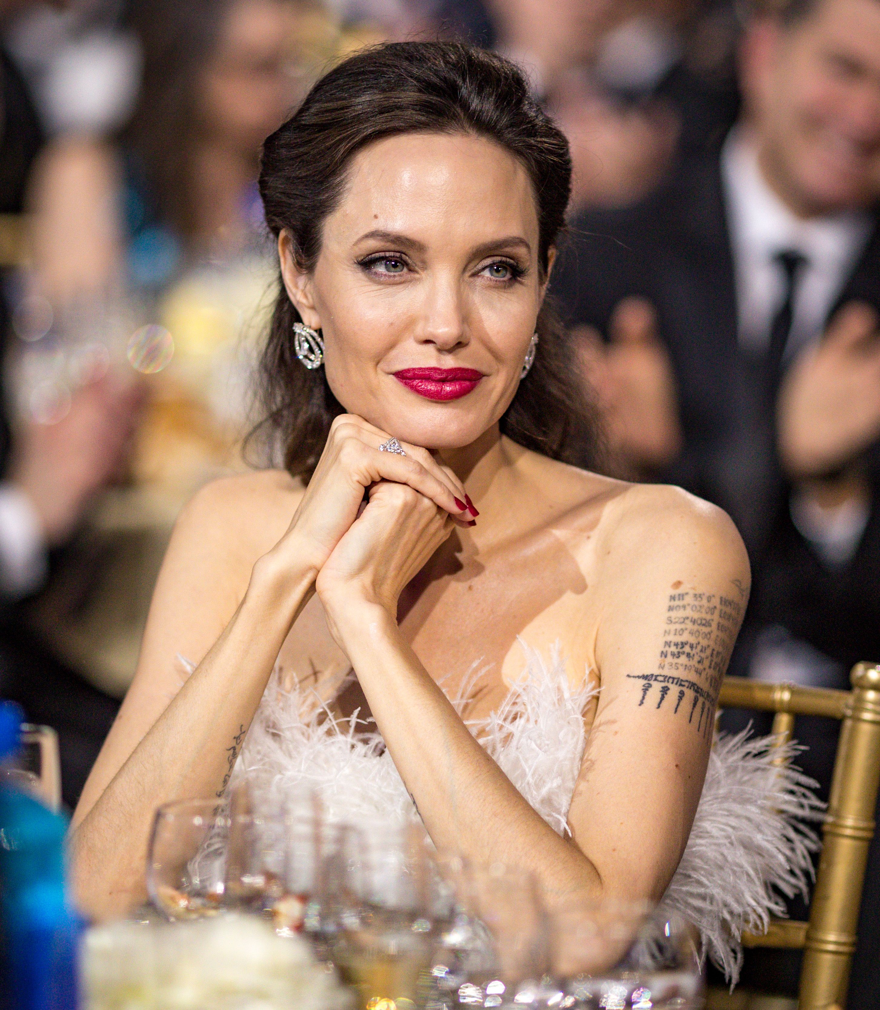 Новый роман Анджелины Джоли - голливудские звезды - 1+1 