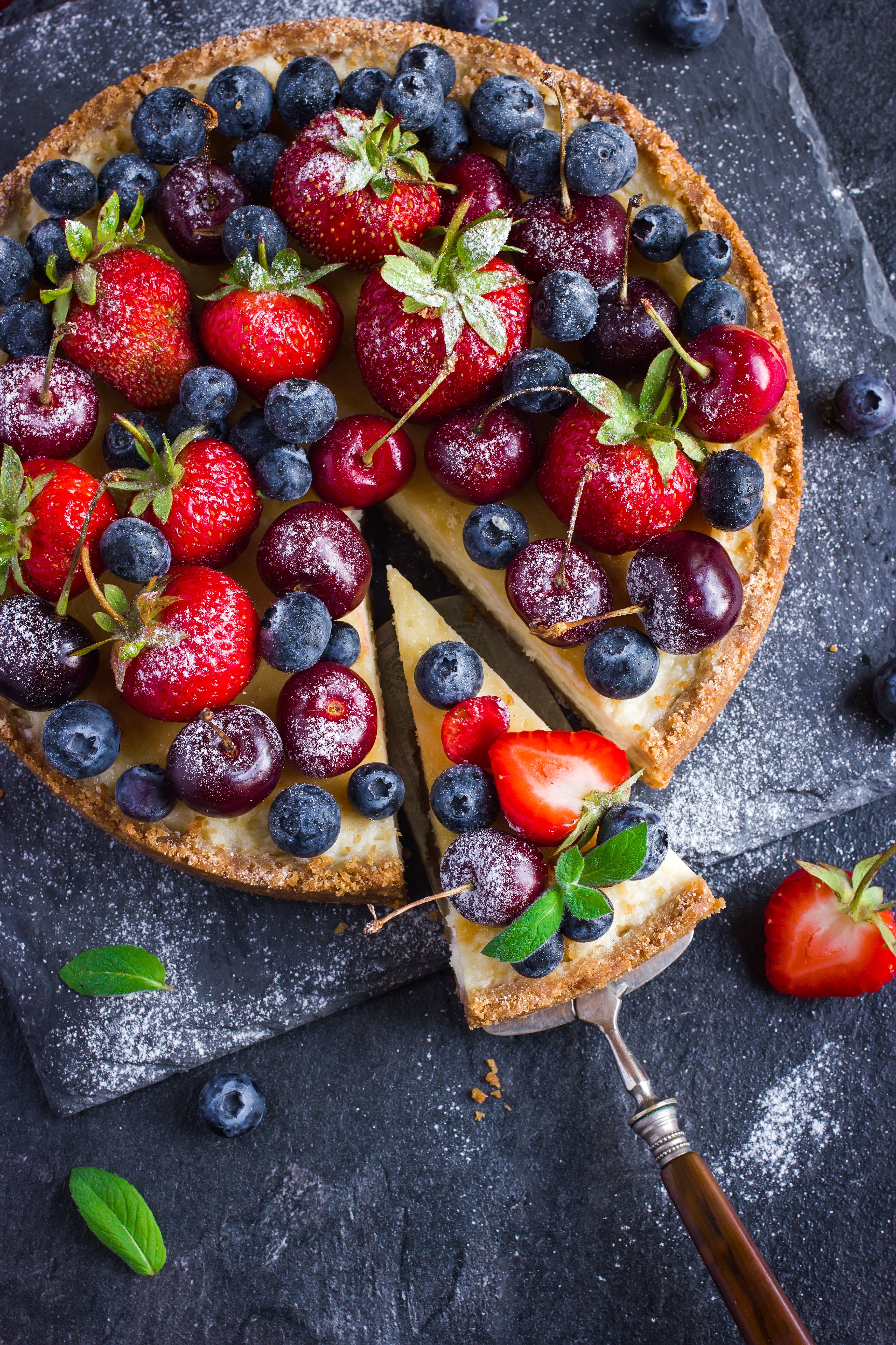 Рецепты ягодных десертов, с которыми ты почувствуешь лето на вкус | Рецепты | 1+1