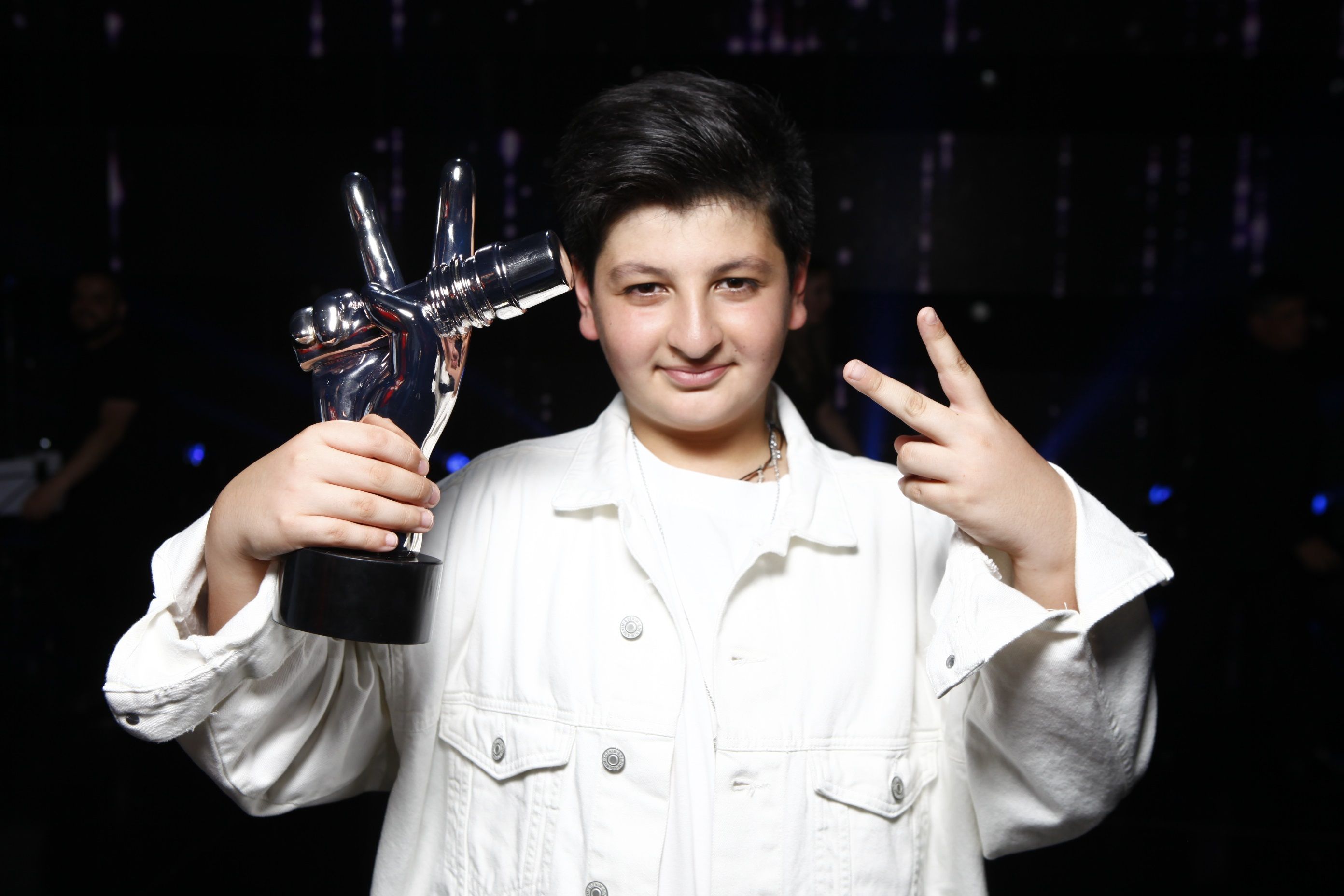 Выступления победителя Голоса. Дети-5 Александра Зазарашвили, которые коснутся души каждого | 1+1 |
