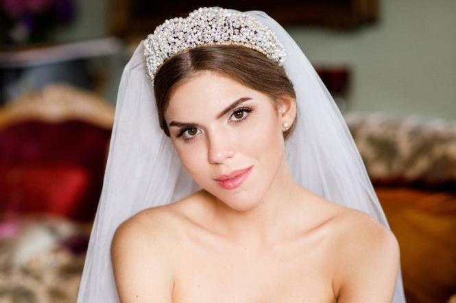 Історія одного образу: 5 фактів про розкішну весільну сукню Ассоль