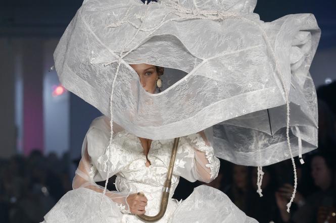 Неординарное свадебное платье удивило сеть (фото) | Мода | 1+1