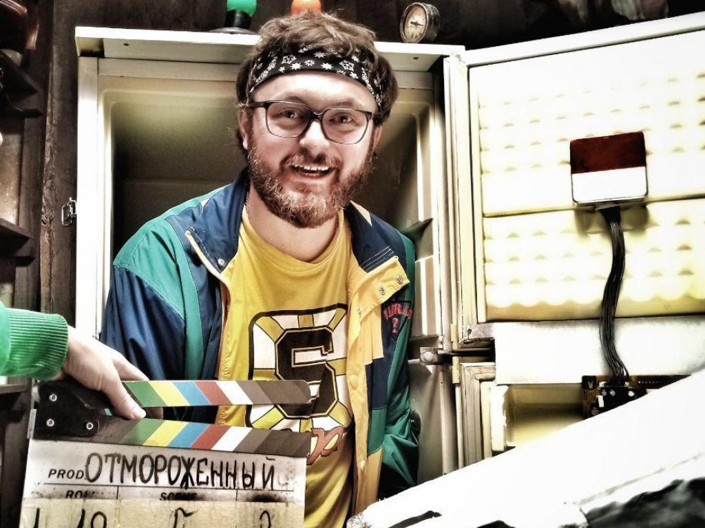 Пейджер, барбі та джинси-варенки: Українські зірки пригадали свої 90-ті Пейджер, барбі та джинси-варенки: Українські зірки пригадали свої 90-ті