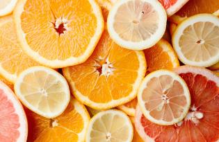 Какие фрукты можно кушать с косточкой? 5 фруктов, которые можно кушать целиком