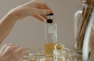 Як правильно вибрати парфуми на літо — розказує відомий парфумер