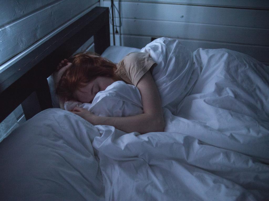 Чому нам сняться віщі сни та чи треба їм вірити? Психологія снів