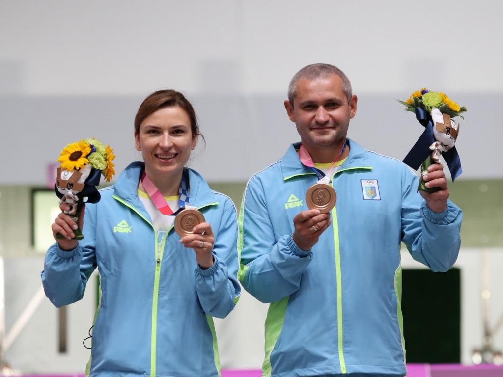 Олимпиада 2020: стрелки Елена Костевич и Олег Омельчук завоевали бронзу