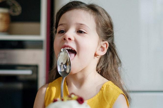Норми вживання цукру для дітей: розповідає дієтолог