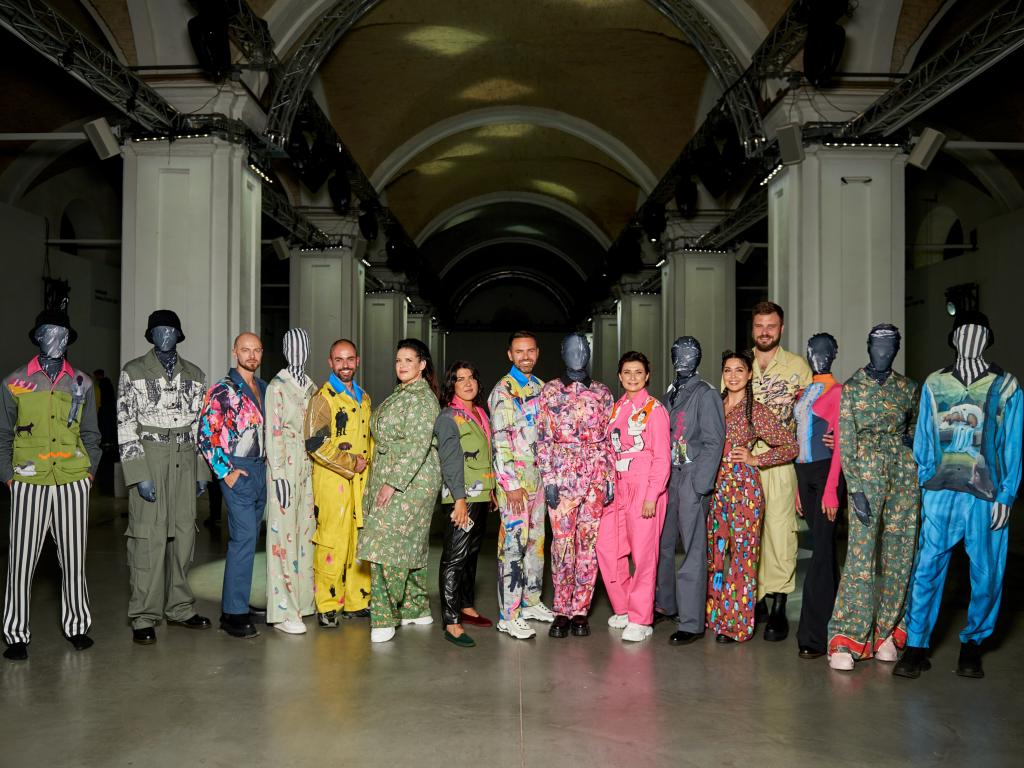 Твой День в моде и искусстве: телезвезды представили на моделях одежды картины украинских художников