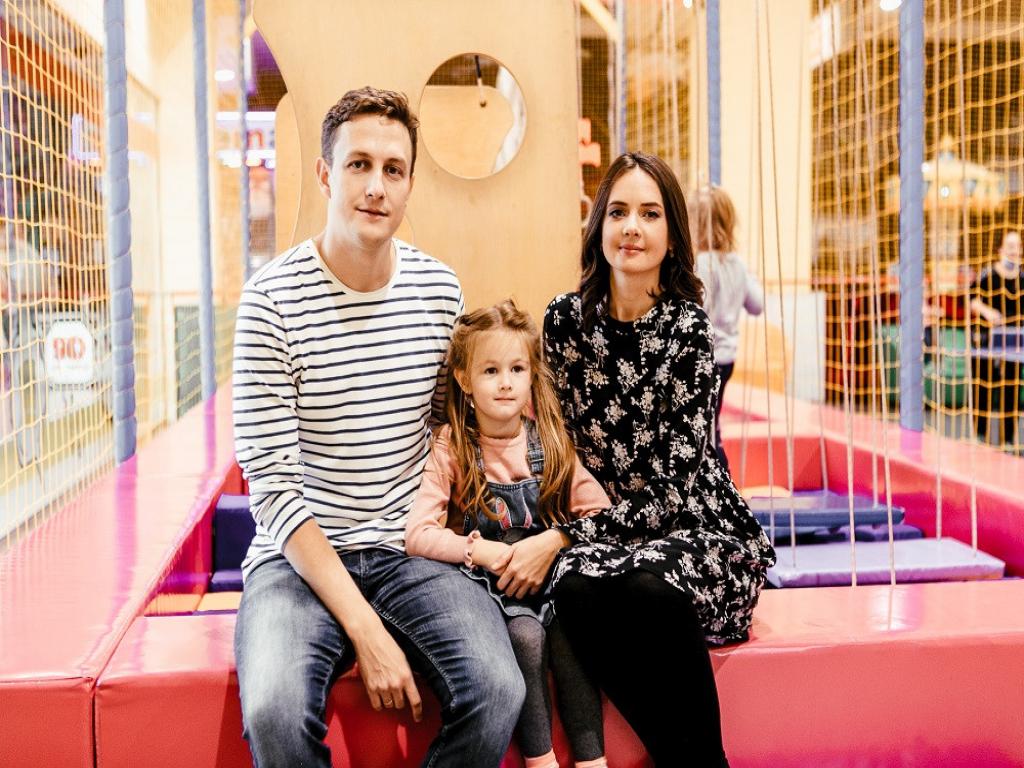Ведучий ТСН Святослав Гринчук показав, як проводить вихідні з дружиною та донькою Дзвінкою