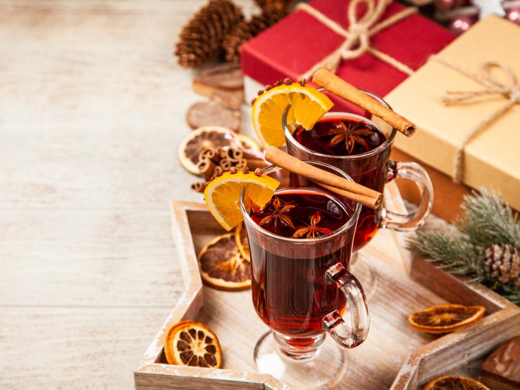 Глінтвейн: рецепт класичного та безалкогольного різдвяного напою