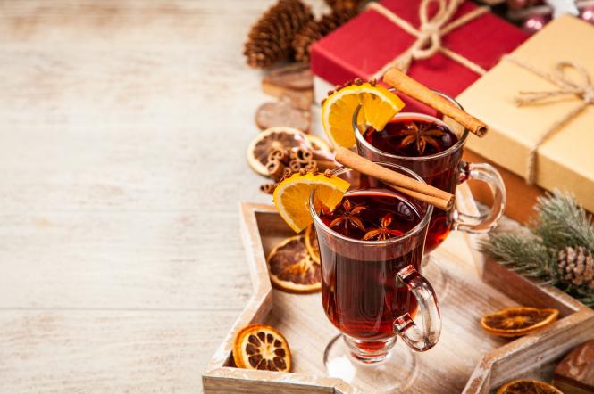 Глинтвейн: рецепт классического и безалкогольного рождественского напитка