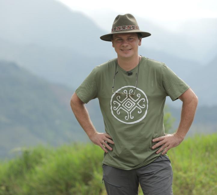 Світ навиворіт Комаров