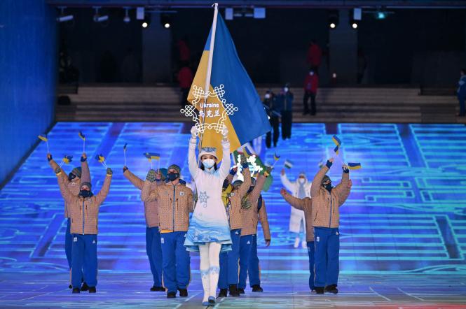 Збірна України на урочистій церемонії відкриття Олімпіади 2022: хто ніс наш прапор, скільки українських спортсменів змагаються на нагороди у Пекіні 