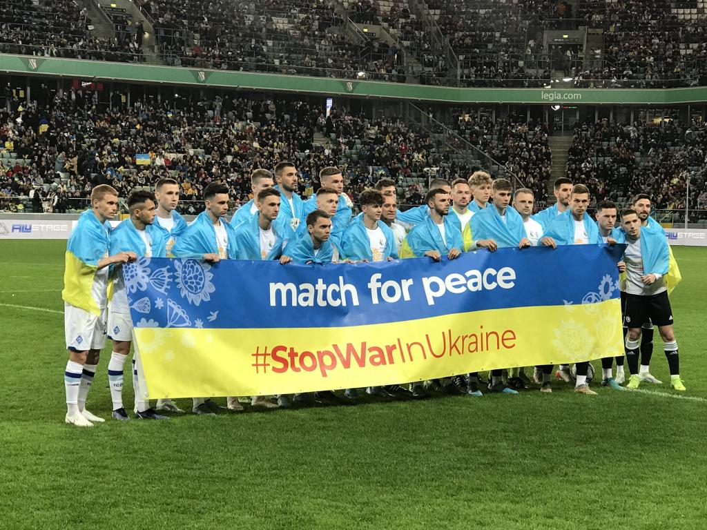 Match for peace #StopWarInUkraine: у Варшаві стартував благодійни матч “Легія” - “Динамо” 