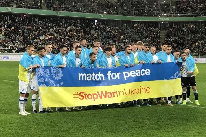 Match for peace #StopWarInUkraine: у Варшаві стартував благодійни матч “Легія” - “Динамо” 