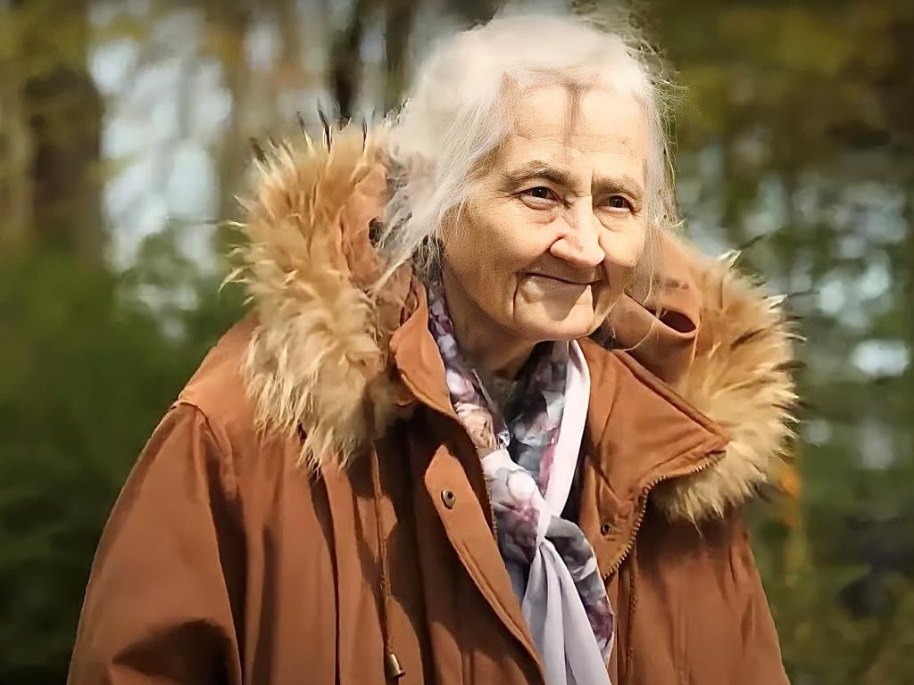 "Щоденники війни": історія 86-річної Ельвіри Борц, яка пережила німецьку окупацію Маріуполя і ледве змогла евакуюватися з російської