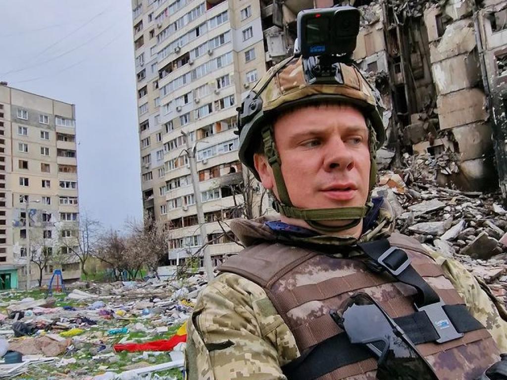 Дмитрий Комаров показал видео из разрушенной Салтовки в Харькове