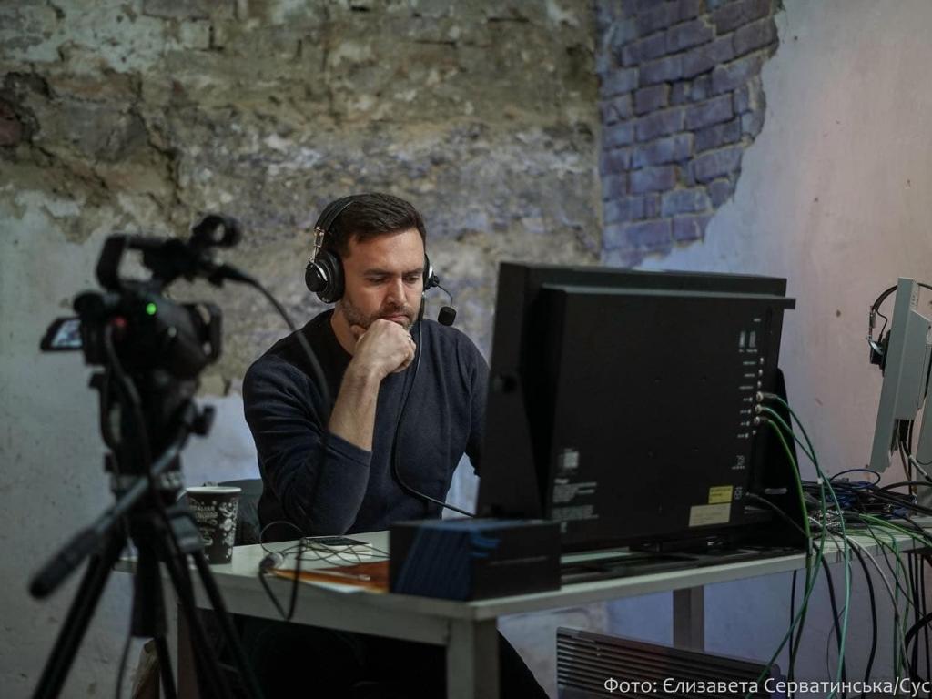 Тімур Мірошниченко розповів, що найбільше вразило його у цьогорічному шоу та назвав своїх фаворитів окрім Kalush Orchestra. Тімур Мірошниченко розповів, що найбільше вразило його у цьогорічному шоу та назвав своїх фаворитів окрім Kalush Orchestra.
