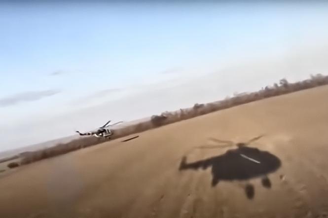Уникальные кадры доставки вертолетом оружия и боеприпасов на "Азовсталь" в Мариуполе (видео)