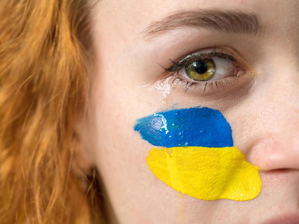 Украинцы могут обратиться за бесплатной коррекцией шрамов, полученных от войны