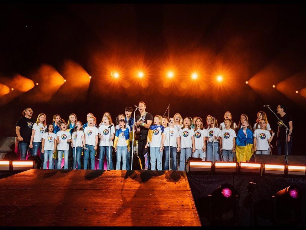 Діти з Дніпра заспівали разом з всесвітньо відомими гуртом Coldplay Діти з Дніпра заспівали разом з всесвітньо відомими гуртом Coldplay