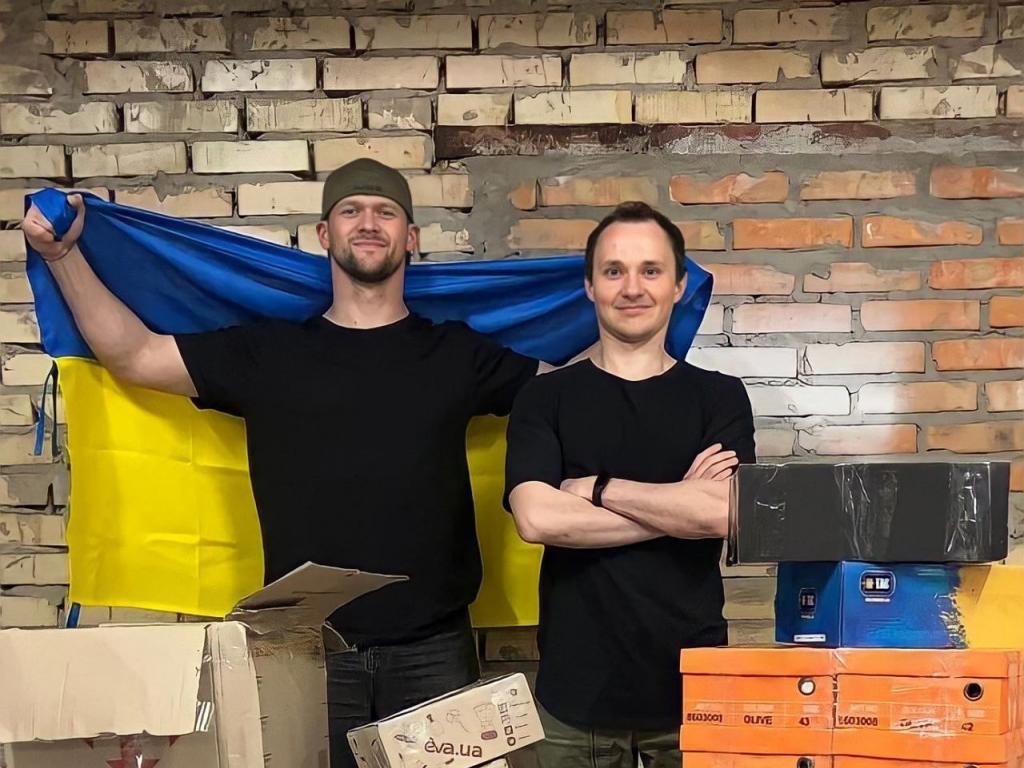 Константин Войтенко и Антон Нестерко вместе с благотворителями собрали более 4 миллионов гривен на оборудование для армии