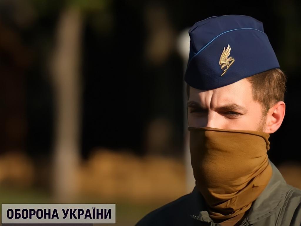 Ексклюзивне інтерв'ю ТСН з "Привидом Києва", який захищає українське небо